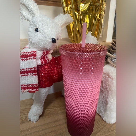 Pretty Starbucks Holiday Tumbler - Picture 2 of 3